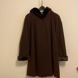 Just in time for Fall, beautiful rich brown coat.